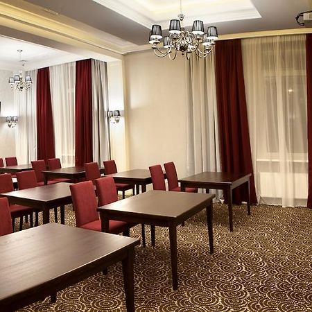Kiroff Hotel Kharkiv Bagian luar foto