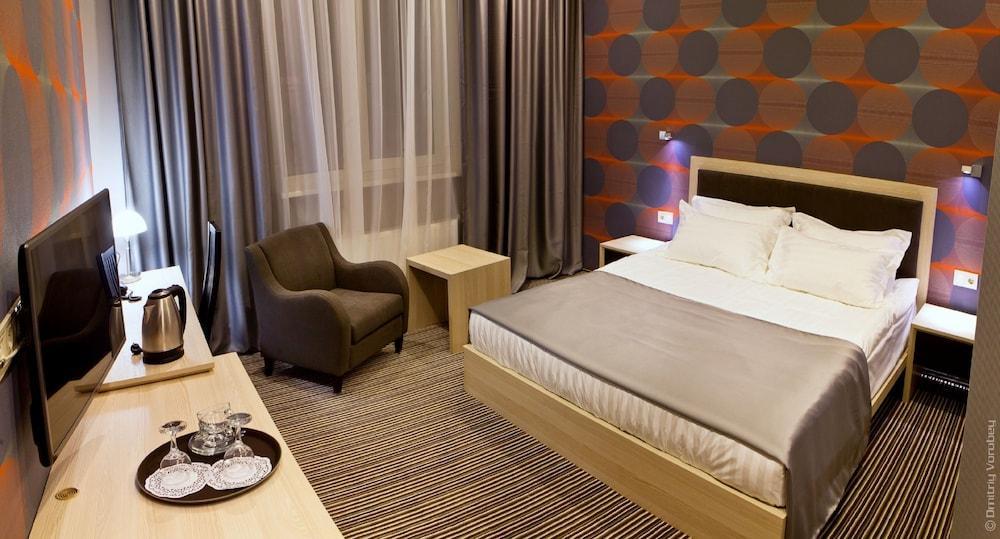 Kiroff Hotel Kharkiv Bagian luar foto
