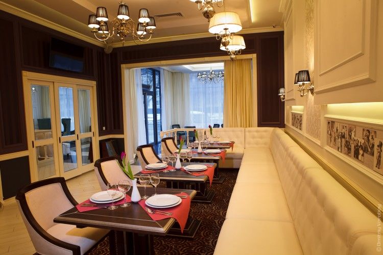 Kiroff Hotel Kharkiv Bagian luar foto