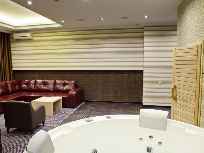 Kiroff Hotel Kharkiv Bagian luar foto