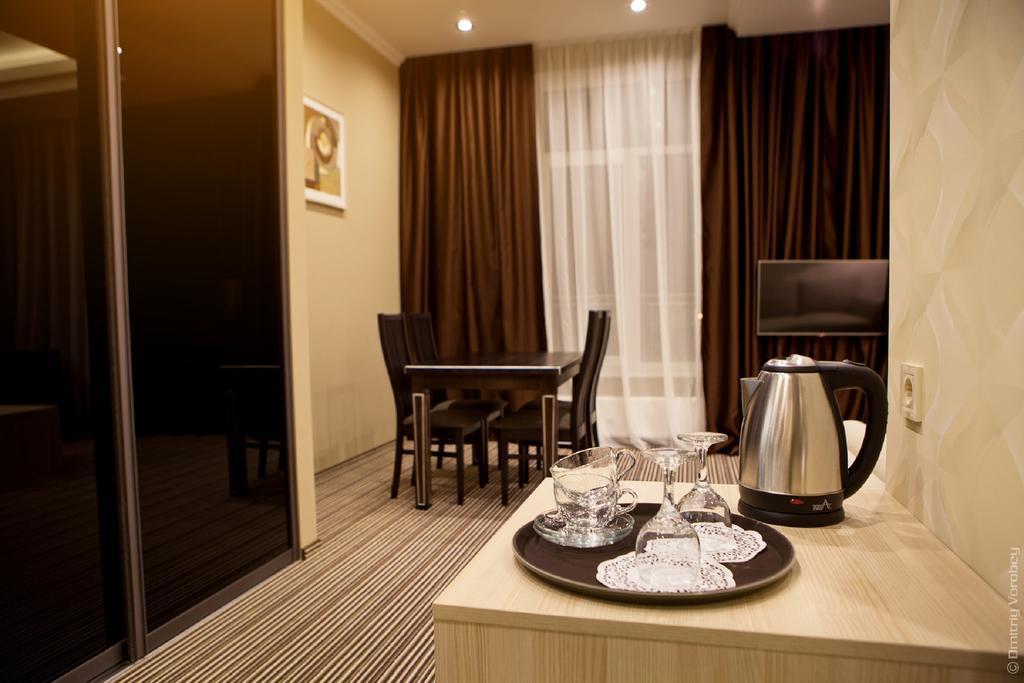 Kiroff Hotel Kharkiv Bagian luar foto