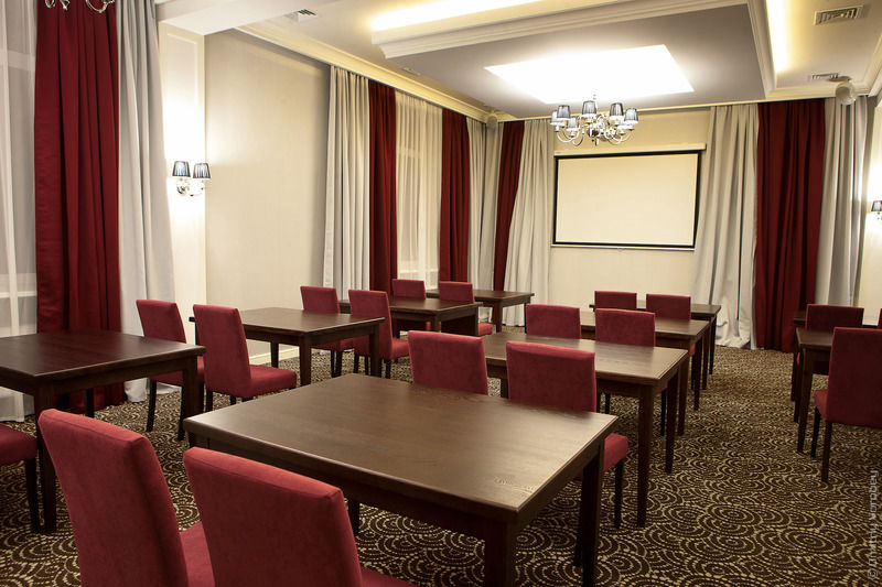 Kiroff Hotel Kharkiv Bagian luar foto