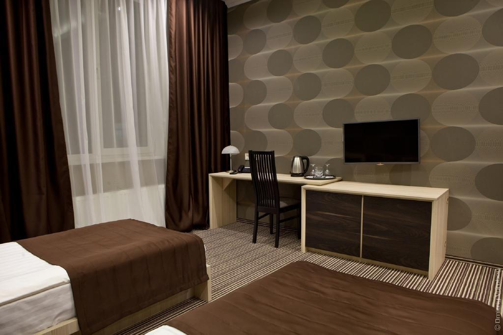 Kiroff Hotel Kharkiv Bagian luar foto