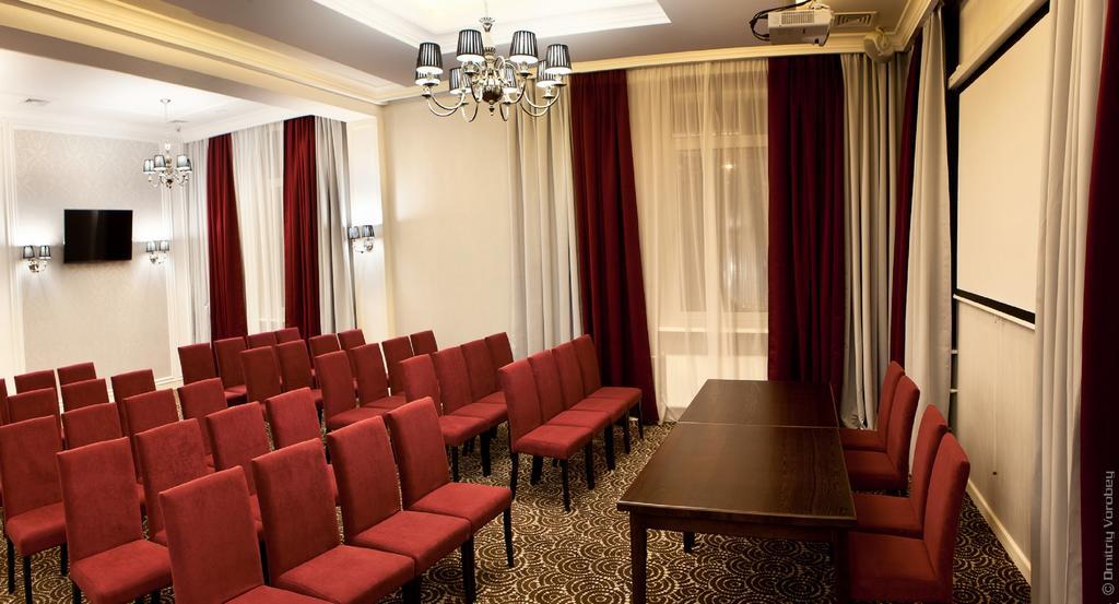 Kiroff Hotel Kharkiv Bagian luar foto